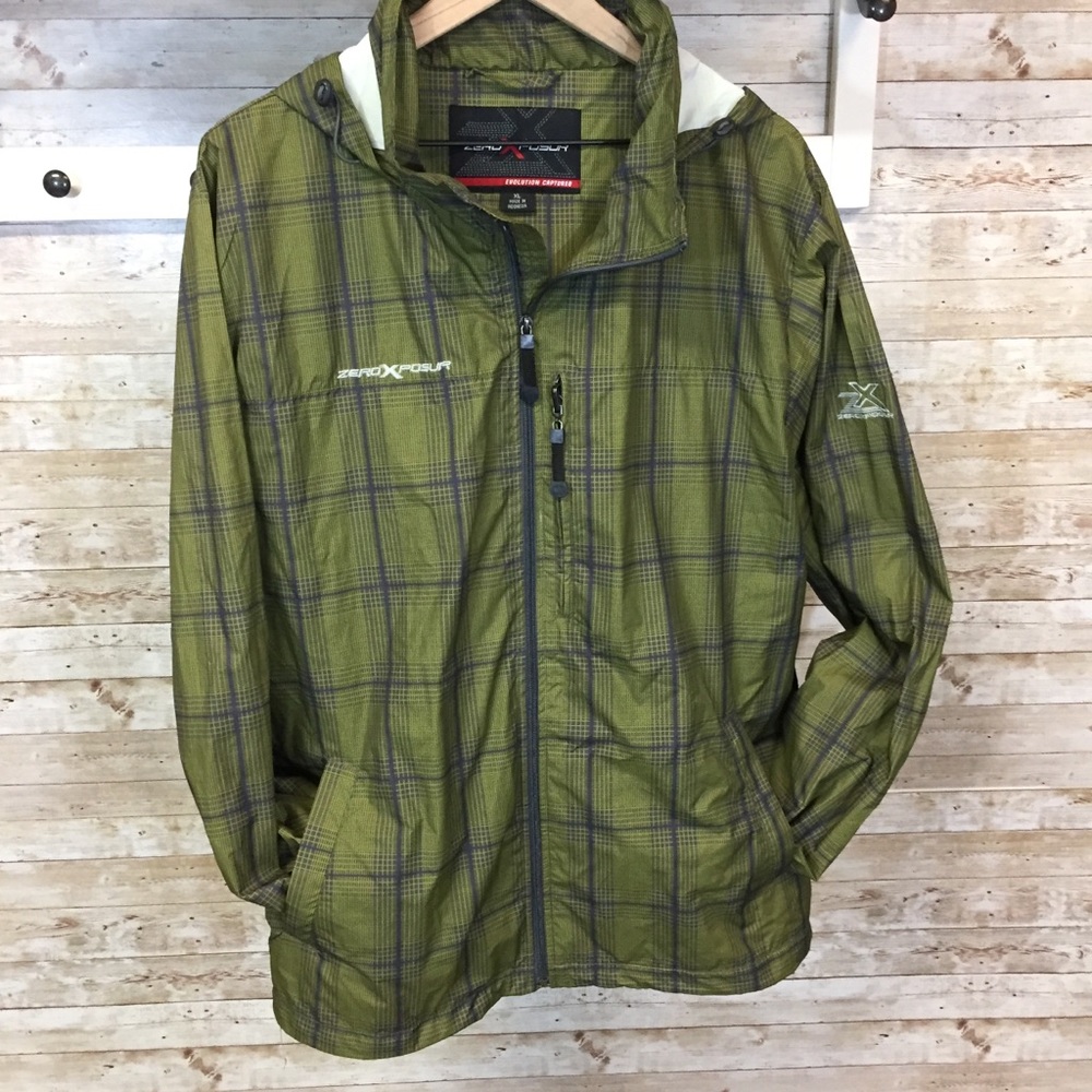 Lightweight plaid windbreaker by ZeroXposur sz XL